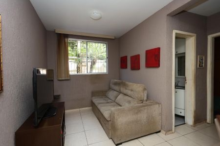 sala  de apartamento à venda com 2 quartos, 44m² em Paraisópolis, São Paulo