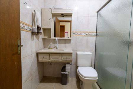 Casa à venda com 145m², 3 quartos e 2 vagasBanheiro