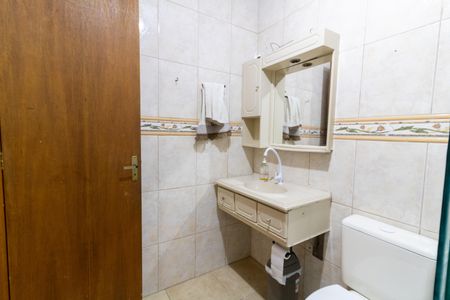 Casa à venda com 145m², 3 quartos e 2 vagasBanheiro