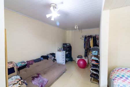 Casa à venda com 145m², 3 quartos e 2 vagasSuíte