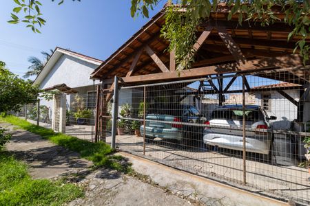 Casa à venda com 145m², 3 quartos e 2 vagasFachada