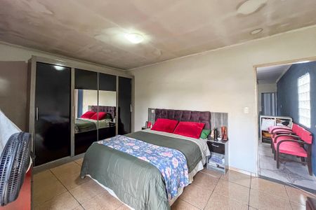 Casa à venda com 174m², 4 quartos e sem vaga Casa à venda com 174m², 4 quartos e sem vagaSuite