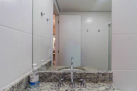 Banheiro de kitnet/studio à venda com 1 quarto, 25m² em Perdizes, São Paulo