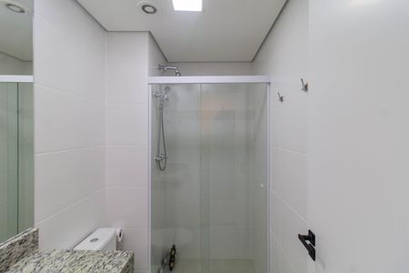 Banheiro de kitnet/studio à venda com 1 quarto, 25m² em Perdizes, São Paulo