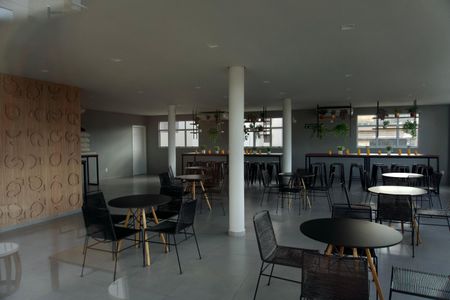 Apartamento para alugar com 60m², 2 quartos e 2 vagas Apartamento para alugar com 60m², 2 quartos e 2 vagasÁrea Comum - Salão de Festas