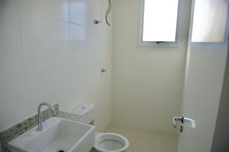 Apartamento para alugar com 60m², 2 quartos e 2 vagas Apartamento para alugar com 60m², 2 quartos e 2 vagasSuíte - Banheiro