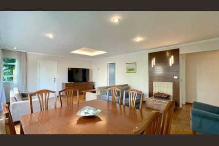 Apartamento à venda com 150m², 3 quartos e 2 vagas Apartamento à venda com 150m², 3 quartos e 2 vagasSala
