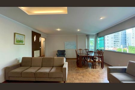 Apartamento à venda com 150m², 3 quartos e 2 vagas Apartamento à venda com 150m², 3 quartos e 2 vagasSala