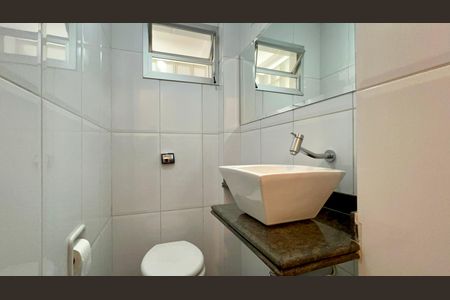 Apartamento à venda com 150m², 3 quartos e 2 vagas Apartamento à venda com 150m², 3 quartos e 2 vagasLavabo