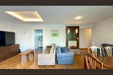 Apartamento à venda com 150m², 3 quartos e 2 vagas Apartamento à venda com 150m², 3 quartos e 2 vagasSala