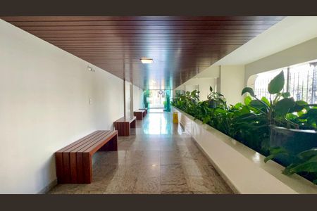 Apartamento à venda com 150m², 3 quartos e 2 vagas Apartamento à venda com 150m², 3 quartos e 2 vagasHall de entrada