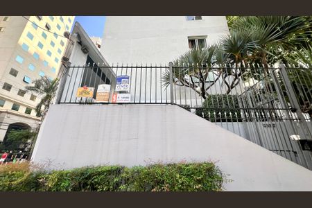 Apartamento à venda com 150m², 3 quartos e 2 vagas Apartamento à venda com 150m², 3 quartos e 2 vagasFachada