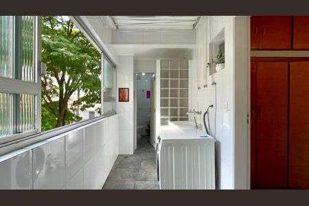 Apartamento à venda com 150m², 3 quartos e 2 vagas Apartamento à venda com 150m², 3 quartos e 2 vagasÁrea de Serviço