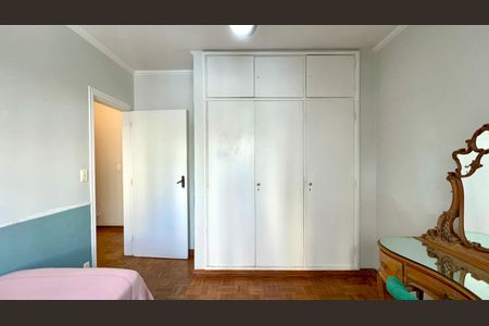 Apartamento à venda com 150m², 3 quartos e 2 vagas Apartamento à venda com 150m², 3 quartos e 2 vagasQuarto 2