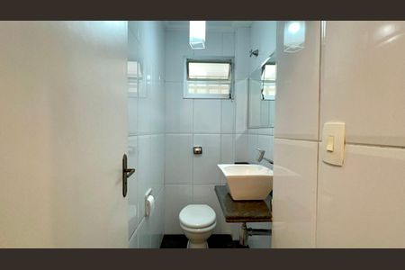 Apartamento à venda com 150m², 3 quartos e 2 vagas Apartamento à venda com 150m², 3 quartos e 2 vagasLavabo