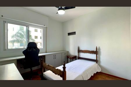 Apartamento à venda com 150m², 3 quartos e 2 vagas Apartamento à venda com 150m², 3 quartos e 2 vagasQuarto 1