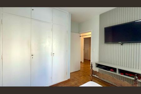 Apartamento à venda com 150m², 3 quartos e 2 vagas Apartamento à venda com 150m², 3 quartos e 2 vagasQuarto 1