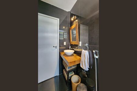 Apartamento para alugar com 57m², 2 quartos e 1 vaga Apartamento para alugar com 57m², 2 quartos e 1 vagaBanheiro