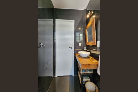 Apartamento para alugar com 57m², 2 quartos e 1 vaga Apartamento para alugar com 57m², 2 quartos e 1 vagaBanheiro