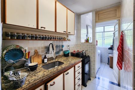 Apartamento para alugar com 57m², 2 quartos e 1 vaga Apartamento para alugar com 57m², 2 quartos e 1 vagaCozinha