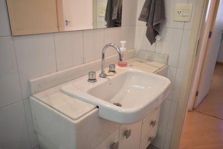 Apartamento à venda com 107m², 3 quartos e 2 vagasBanheiro Social