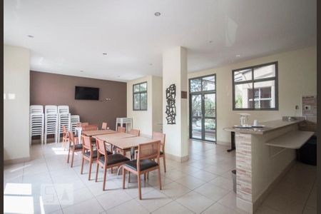 Apartamento à venda com 107m², 3 quartos e 2 vagas Apartamento à venda com 107m², 3 quartos e 2 vagasÁrea comum - Salão de festas