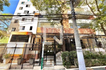 Apartamento à venda com 107m², 3 quartos e 2 vagas Apartamento à venda com 107m², 3 quartos e 2 vagasFachada