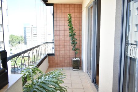 Sacada de apartamento à venda com 3 quartos, 107m² em Planalto Paulista, São Paulo