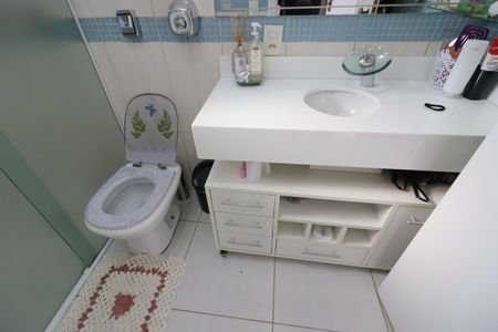 Apartamento à venda com 126m², 4 quartos e 2 vagasBanheiro da Suíte 2