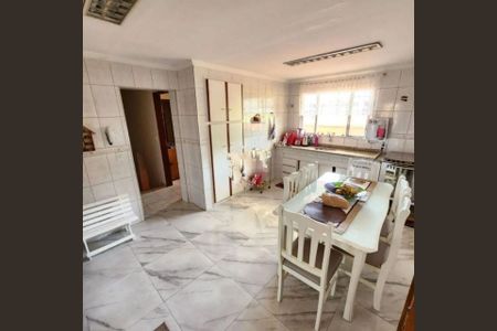 Foto 04 de casa à venda com 3 quartos, 200m² em Chácara Inglesa, São Paulo