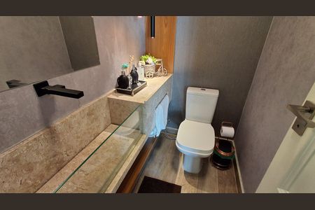 Casa à venda com 206m², 4 quartos e 4 vagasLavabo 