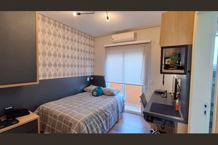 Casa à venda com 206m², 4 quartos e 4 vagasSuíte 2
