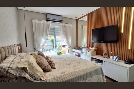 Casa à venda com 206m², 4 quartos e 4 vagasSuíte 1