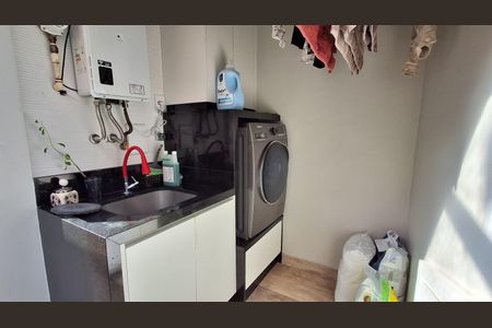 Casa à venda com 206m², 4 quartos e 4 vagasÁrea de Serviço 