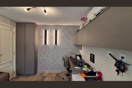 Casa à venda com 206m², 4 quartos e 4 vagasEscritório 