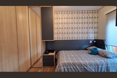 Casa à venda com 206m², 4 quartos e 4 vagasSuíte 2
