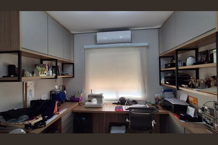 Casa à venda com 206m², 4 quartos e 4 vagasQuarto 2