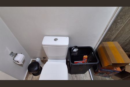 Casa à venda com 206m², 4 quartos e 4 vagasBanheiro Social 
