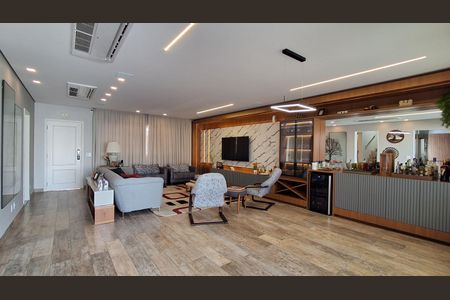 Casa à venda com 206m², 4 quartos e 4 vagasSala
