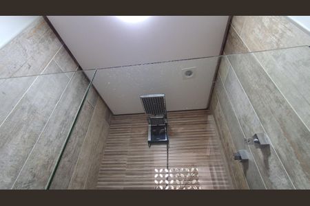 Casa à venda com 206m², 4 quartos e 4 vagasBanheiro Social 