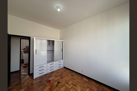 Apartamento à venda com 90m², 3 quartos e 1 vagaQuarto 2
