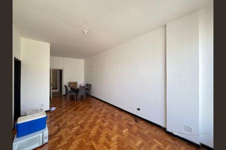 Sala de apartamento para alugar com 3 quartos, 90m² em Copacabana, Rio de Janeiro
