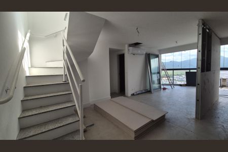 Apartamento para alugar com 2 quartos, 184m² em Recreio dos Bandeirantes, Rio de Janeiro