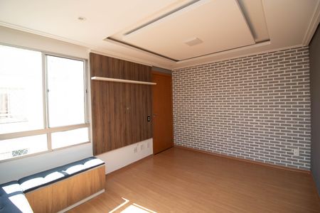 Sala de apartamento para alugar com 2 quartos, 45m² em Água Chata, Guarulhos