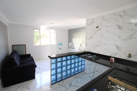 Sala / Cozinha de apartamento para alugar com 2 quartos, 48m² em Conjunto Habitacional Santa Etelvina Iii, São Paulo