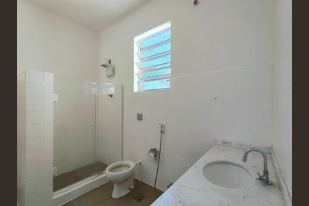 Apartamento para alugar com 101m², 2 quartos e 1 vaga Apartamento para alugar com 101m², 2 quartos e 1 vagaBanheiro Corredor