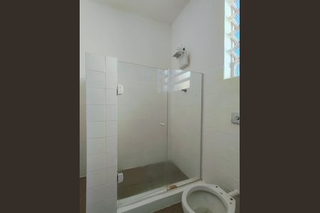 Apartamento para alugar com 101m², 2 quartos e 1 vaga Apartamento para alugar com 101m², 2 quartos e 1 vagaBanheiro Corredor