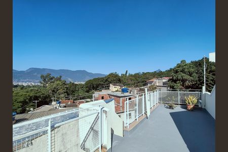 Apartamento para alugar com 101m², 2 quartos e 1 vaga Apartamento para alugar com 101m², 2 quartos e 1 vagaTerraço