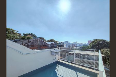 Apartamento para alugar com 101m², 2 quartos e 1 vaga Apartamento para alugar com 101m², 2 quartos e 1 vagaTerraço