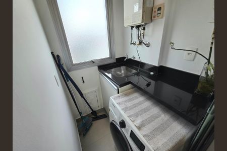 Apartamento à venda com 70m², 2 quartos e 2 vagasÁrea de Serviço